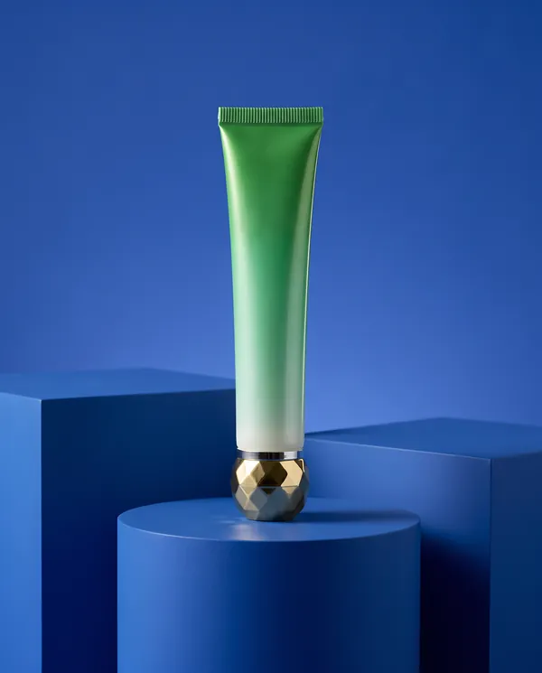 İnce Uçlu Tüp Φ22 mm 15–35 ml