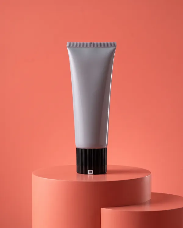 Vidalı Kapaklı Tüp Φ40 mm 50–180 ml