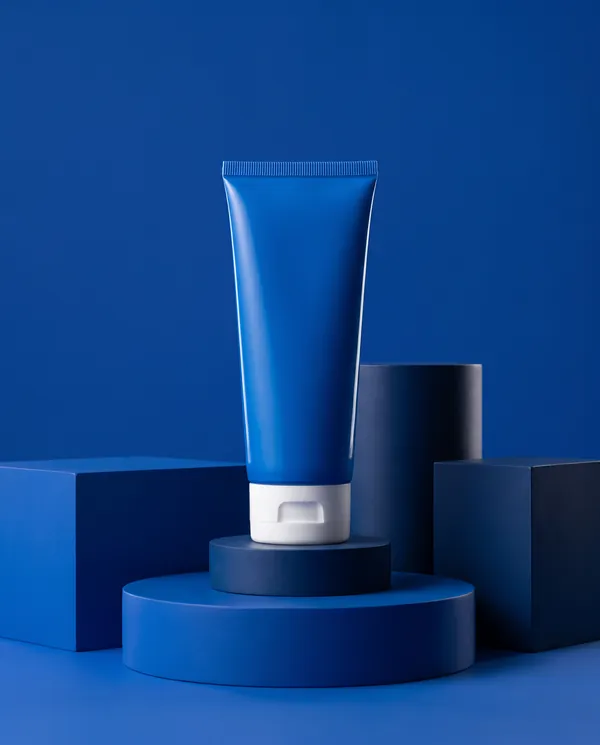 Vidalı Kapaklı Tüp Φ40 mm 60–150 ml