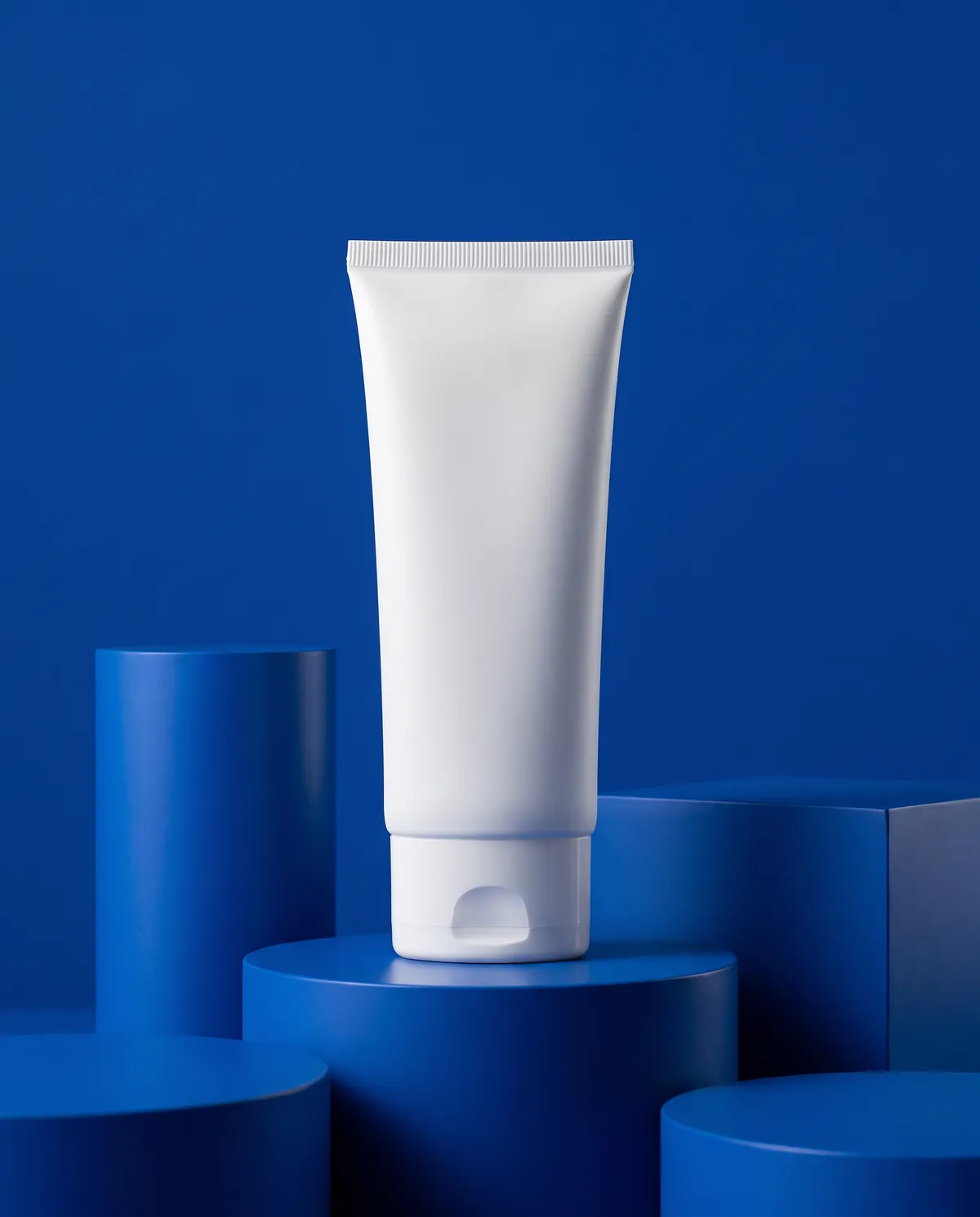 Vidalı Kapaklı Tüp Φ40 mm 60–150 ml